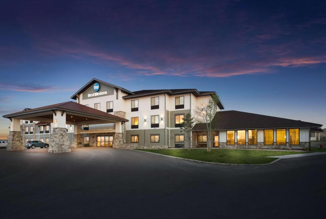 Best Western Shelby Inn & Suites Bagian luar foto
