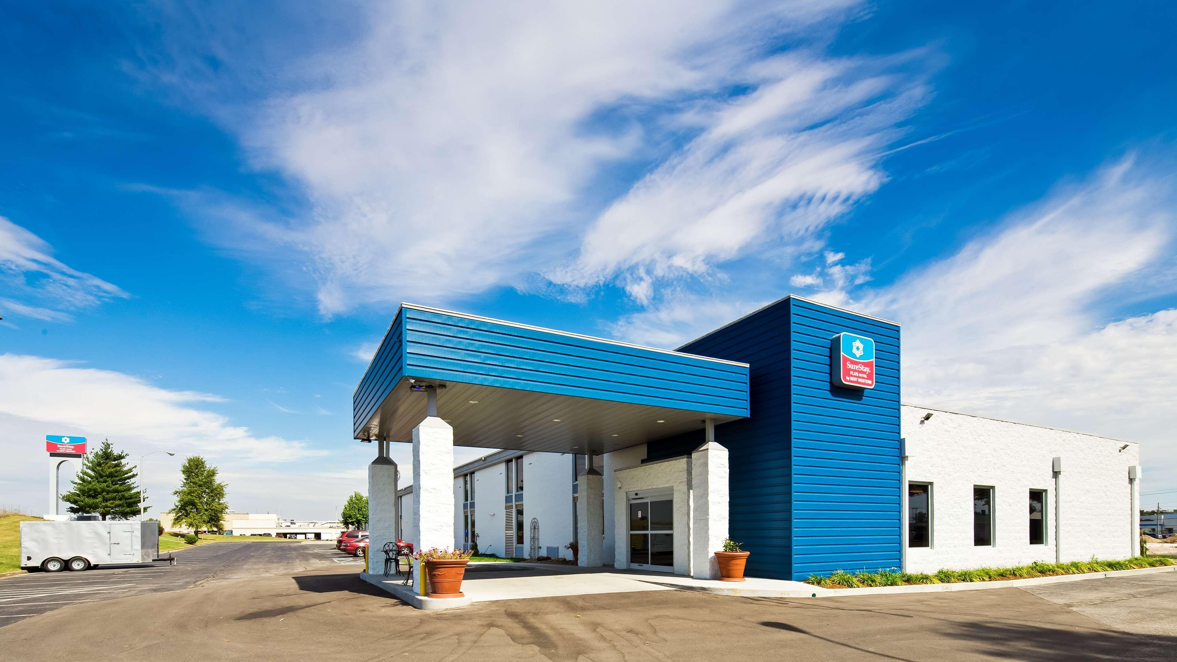 Best Western Shelby Inn & Suites Bagian luar foto